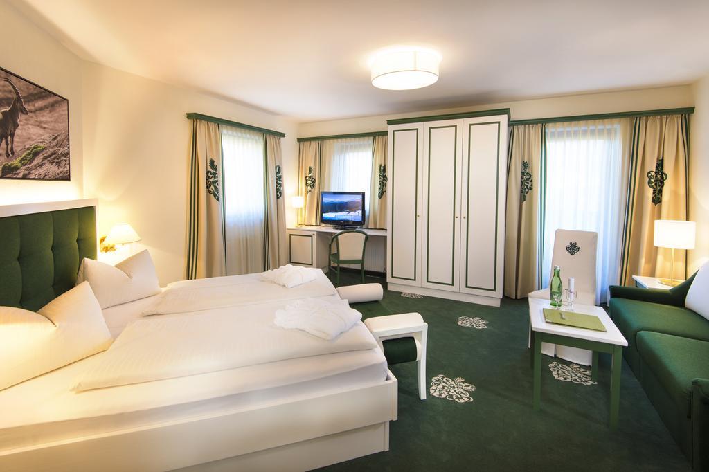 Hotel Zum Jungen Roemer Radstadt Esterno foto