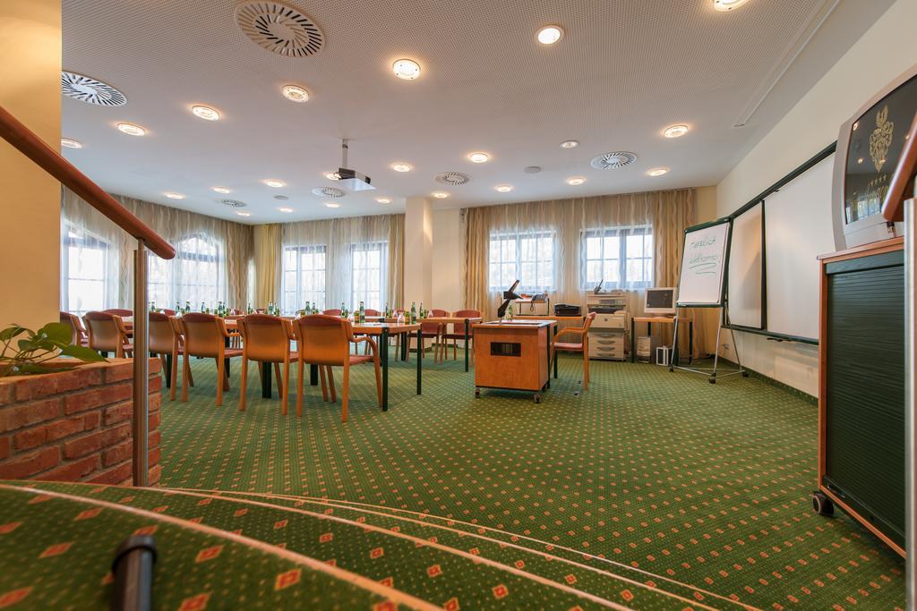 Hotel Zum Jungen Roemer Radstadt Esterno foto